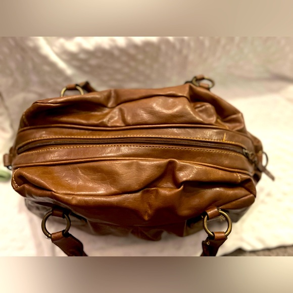 GUC- Axcess By Liz Claiborne Brown Shoulder Bag - Picture 7 of 9